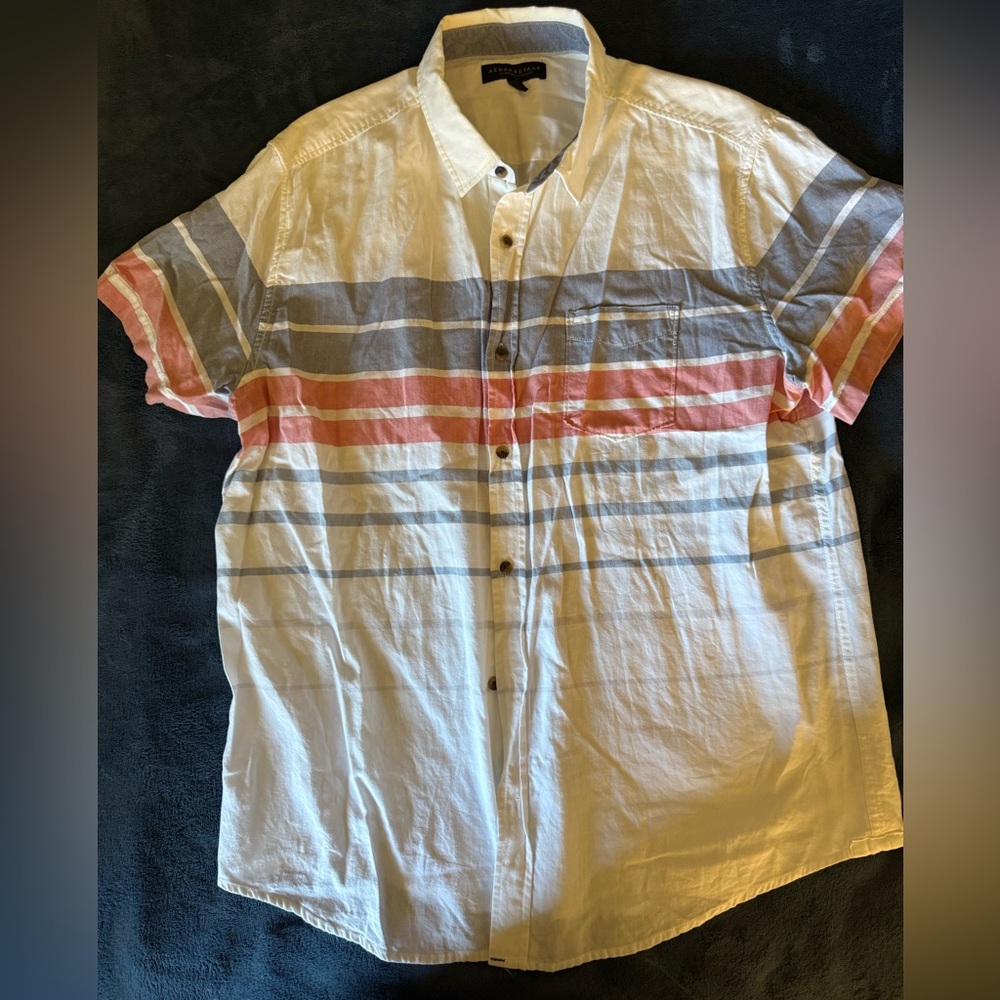 Aeropostale Men's Striped Button-Up Shirt - White, Blue, and Red